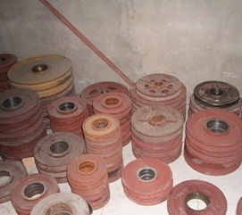 專業(yè)配件保障高效作業(yè) 利勃海爾汽車起重機(jī)配件與泓爾配件的選擇指南